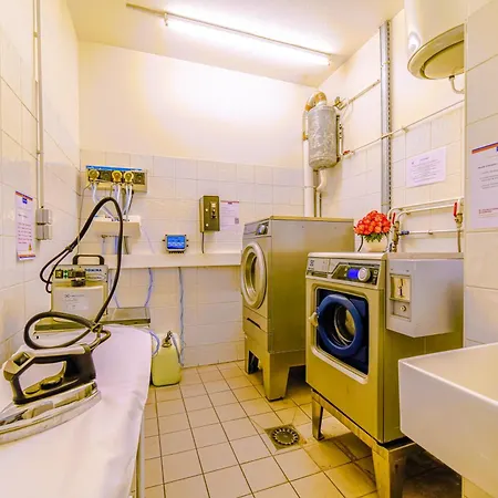 Otel Montempo Part Dieu 3*